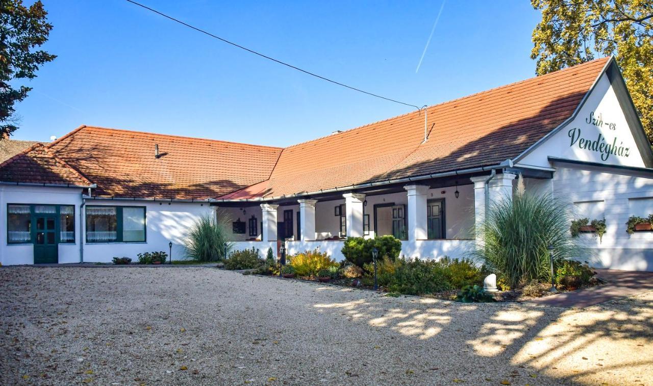 Bed and Breakfast Szin-Es Vendeghaz Szentes Zewnętrze zdjęcie